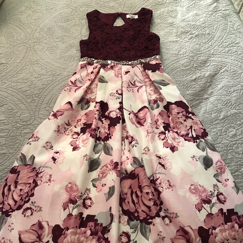 Girls Speechless size 10 formal floral dress